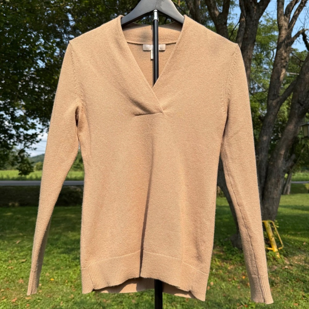 Banana Republic Wool Cashmere V-Neck Sweater Camel Tan Small Women Long Sleeve